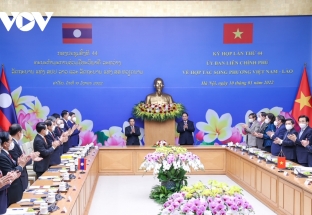 Thủ tướng Việt Nam và Lào chứng kiến lễ ký kết 9 văn kiện hợp tác giữa hai nước