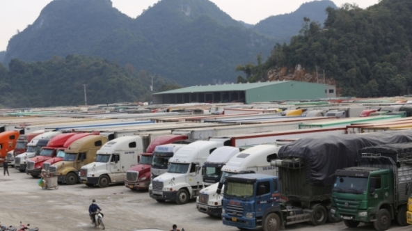 Việt Nam phối hợp với Trung Quốc giải quyết tình trạng ùn ứ hàng hóa ở biên giới