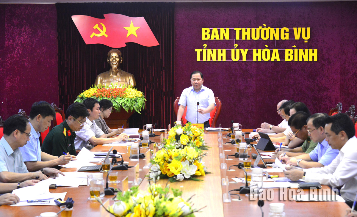 Họp Ban Chỉ đạo Chương trình xóa nhà tạm, nhà dột nát cho người nghèo tỉnh Hòa Bình