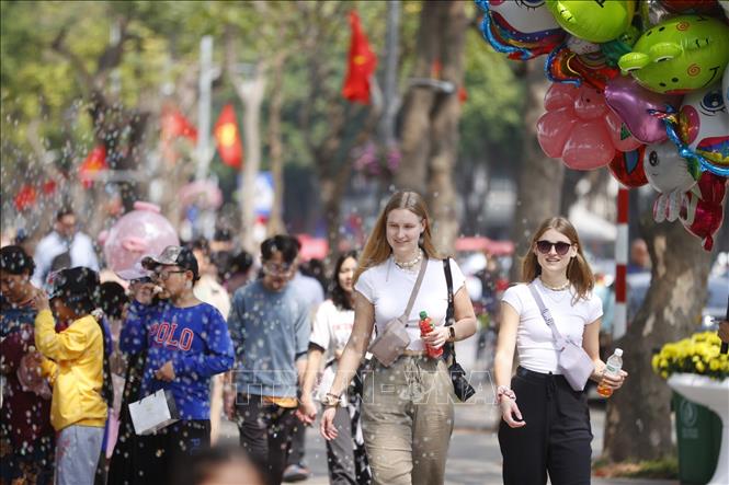 Chính sách thị thực linh hoạt góp phần thu hút khách quốc tế đến Việt Nam