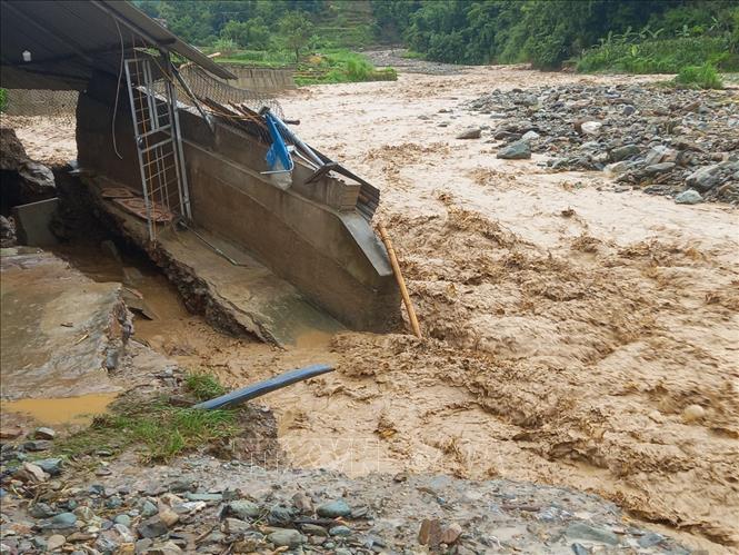 Cảnh báo lũ quét, sạt lở đất do mưa lớn ở Hà Giang và Lào Cai ngày 28/4