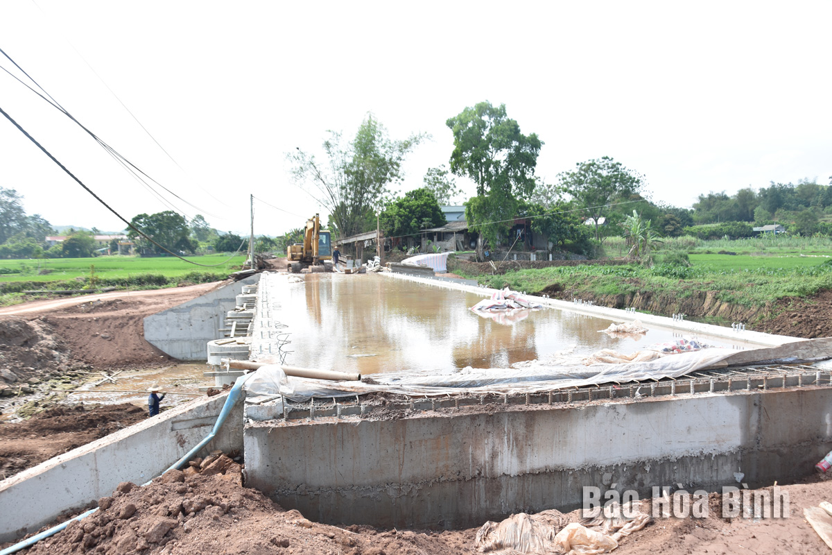 Đẩy nhanh tiến độ giải ngân các chương trình mục tiêu quốc gia ở huyện Tân Lạc