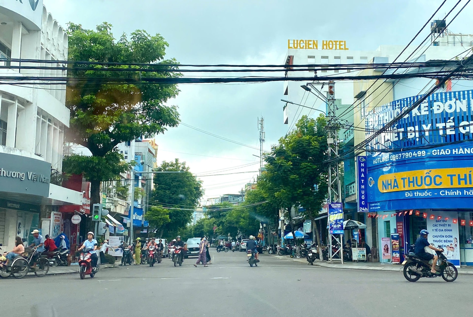Va chạm giao thông rạng sáng tại Quy Nhơn, 4 người thương vong