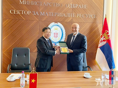 Thượng tướng Phạm Hoài Nam thăm, làm việc tại Serbia