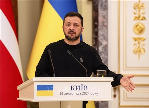 Tổng thống Ukraine sẵn sàng đàm phán ngừng bắn vô điều kiện với Nga