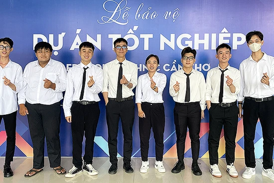 Từ lập trình viên gen Z trở thành giảng viên vì... thương sinh viên bị la mắng