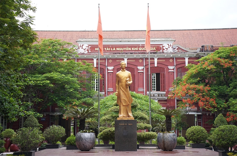 Nơi gieo mầm một tâm hồn vĩ đại