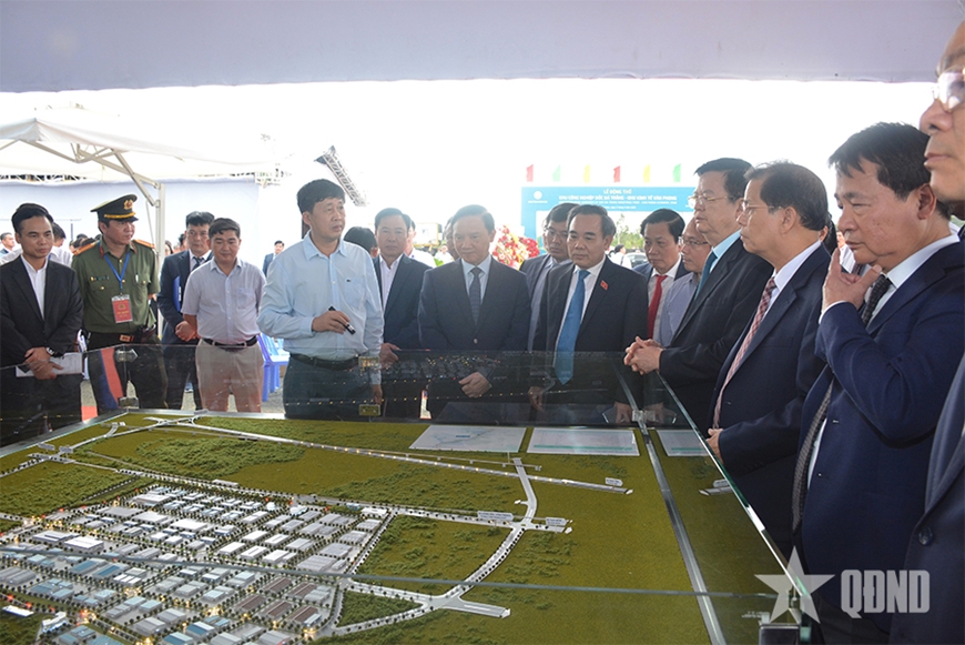 Nửa thế kỷ viết tiếp trang sử hào hùng