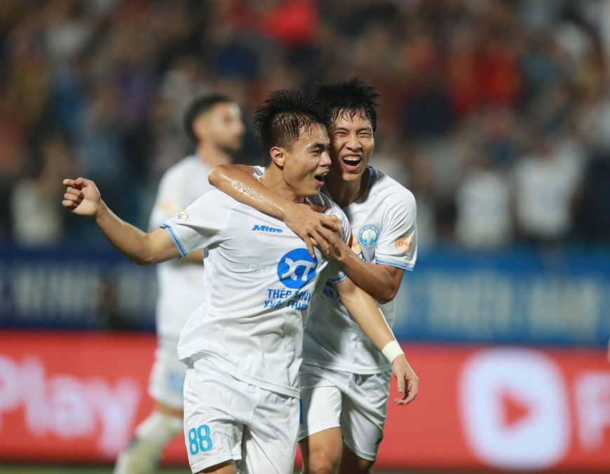 Vòng 20 V-League 2024-2025: Thành Nam mở hội