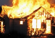 Chủ nhà tử vong trong căn nhà gỗ bị lửa bao trùm