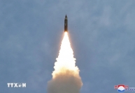 Hàn Quốc: Triều Tiên phóng khoảng 10 tên lửa đạn đạo tầm ngắn