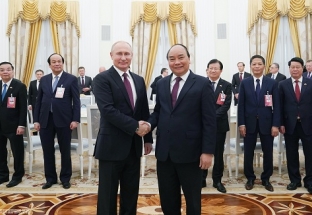 Thủ tướng Nguyễn Xuân Phúc hội kiến Tổng thống Nga Putin