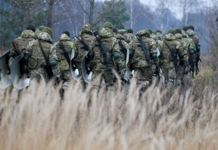 Ukraine tiến hành chiến dịch quân sự tại biên giới với Belarus