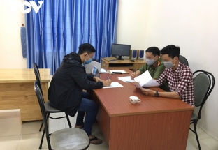 Học sinh lớp 10 chỉnh sửa văn bản hỏa tốc của UBND tỉnh Lâm Đồng