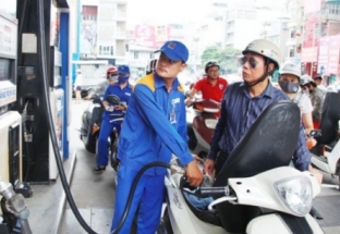 Giá xăng dầu: Xả Quỹ bình ổn để giữ giá