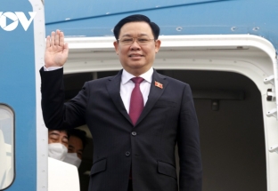Chủ tịch Quốc hội Vương Đình Huệ lên đường thăm nước Cộng hòa dân chủ nhân dân Lào