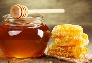 3 cách trị nám hiệu quả với mật ong