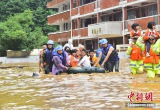 61 người thiệt mạng do mưa lũ nghiêm trọng ở Trung Quốc