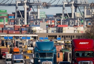 Mỹ chính thức áp thuế 25% lên nhiều mặt hàng nhập khẩu từ Trung Quốc