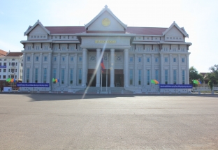 Chuẩn bị nghiệm thu hoàn thành công trình Nhà Quốc hội Lào