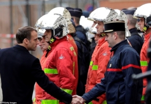 Tình hình trong nước bất ổn, Tổng thống Pháp hoãn thăm Serbia