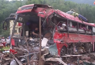 Mai Châu: Tai nạn giao thông nghiêm trọng làm 3 người chết, 38 người bị thương.