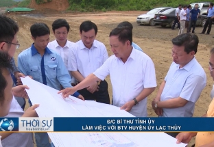 Bí thư tỉnh ủy làm việc với BTV huyện ủy Lạc Thủy
