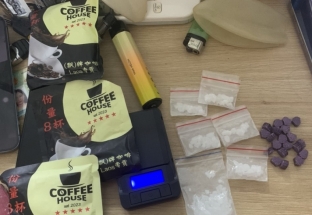 Bắt quả tang nhóm thanh niên dùng ma túy dưới dạng gói cà phê