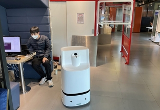 Hàn Quốc phát triển robot phòng dịch thông minh trên nền tảng AI