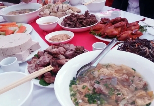 Hơn 90 người ở Lai Châu ngộ độc thực phẩm sau khi ăn cưới