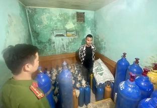 Liên tiếp phát hiện các kho chứa “khí cười” ở Quảng Ninh