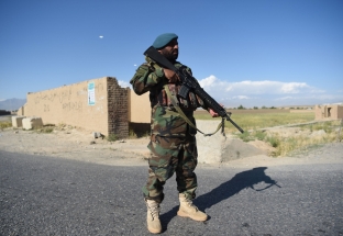 Hơn 1.000 binh lính Afghanistan chạy sang Tajikistan sau đụng độ với Taliban