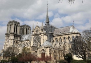 Tổng thống Pháp muốn xây dựng lại Nhà thờ Đức Bà Paris trong 5 năm