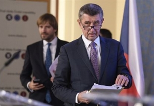 Cộng hòa Séc cấm người dân tự do đi lại trên toàn lãnh thổ