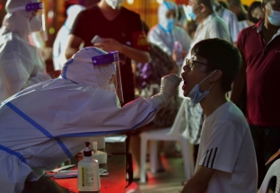 Trung Quốc tiêm vaccine Covid-19 cho trẻ em: Tiến độ và cách thức triển khai