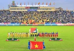 CLB Nam Định nhận án phạt nặng vì sự cố ở trận đấu với Khánh Hòa