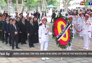 25/7: Đoàn lãnh đạo tỉnh Hòa Bình viếng đồng chí Tổng Bí thư Nguyễn Phú trọng