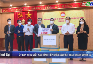 27/01: Ủy ban MTTQ Việt Nam tỉnh Hòa Bình tiếp nhận 5000 kít test nhanh Covid -19