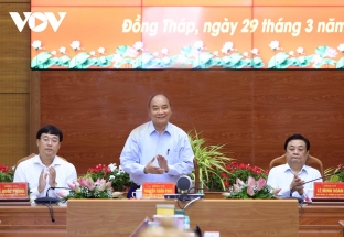 Chủ tịch nước Nguyễn Xuân Phúc làm việc với BCH Đảng bộ tỉnh Đồng Tháp