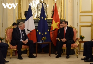 Thủ tướng Phạm Minh Chính hội kiến Chủ tịch Thượng viện Pháp