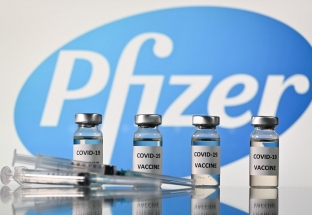Pfizer đề nghị FDA cấp phép tiêm liều tăng cường cho người từ 65 tuổi trở lên