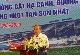 Phó Thủ tướng Thường trực dự khởi công dự án sửa chữa đường băng sân bay Nội Bài, Tân Sơn Nhất