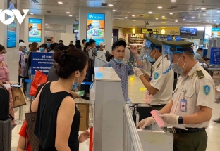 Hỏa tốc yêu cầu dừng nhập cảnh hành khách tại sân bay Nội Bài