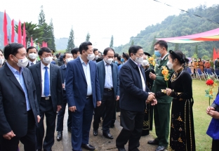 Thủ tướng xúc động dự Ngày hội đại đoàn kết tại Pác Bó, Cao Bằng