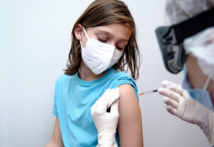 Bang đầu tiên của Mỹ bắt buộc toàn bộ học sinh tiêm vaccine ngừa Covid-19