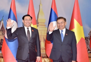 Hội đàm giữa Chủ tịch Quốc hội Việt Nam và Lào: Quan hệ hai nước có ý nghĩa sống còn