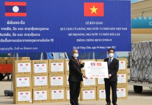 Việt Nam là quốc gia đầu tiên hỗ trợ Lào đối phó với sự bùng phát của dịch Covid-19