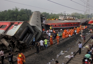 Tín hiệu đường sắt hỏng có thể là nguyên nhân vụ tai nạn tàu hỏa ở Ấn Độ