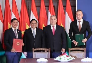Việt Nam - Hungary ký kết 3 văn kiện hợp tác