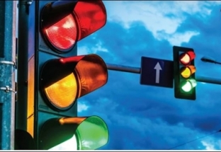 Sẽ sớm có đèn giao thông bốn màu?